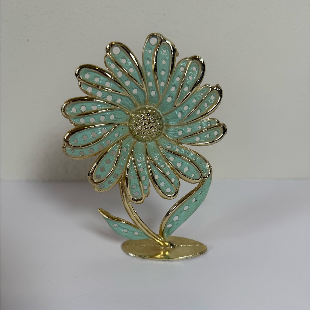 Vintage Flower Earring Holder--5 inches